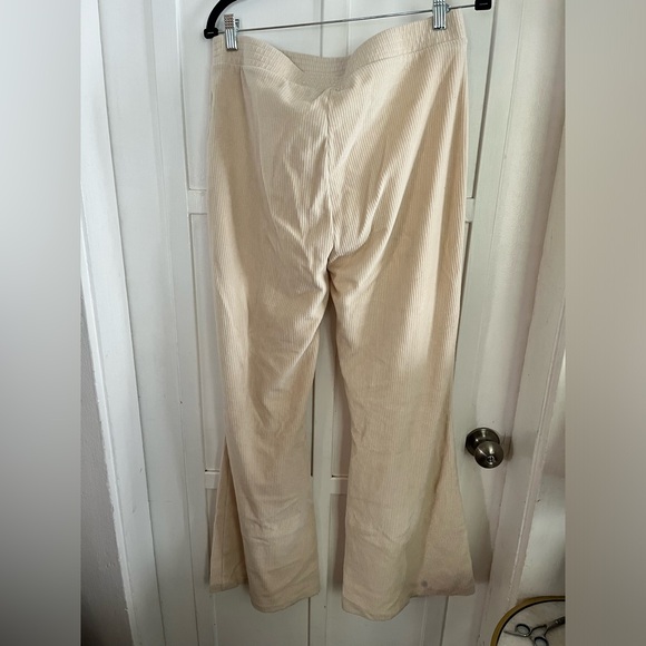 Aerie Groove On Velour Ribbed Flare Pants - Picture 4 of 4